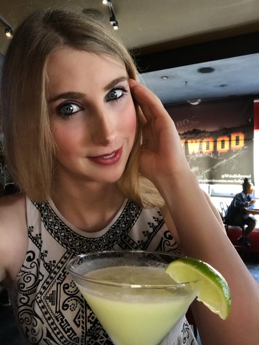 Can&rsquo;t wait for TEAs tonight. In the meantime...drink up! https://t.co/2sAfsSgFw7<a href="/tag/newprofilepic"class="tags"><span>#newprofilepic</span></a>