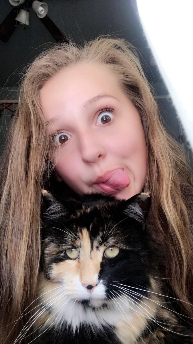 meganlatham_'s tweet image. chip is a big FACTOR in my life 🤩 #factor/factoring #day9 #marchmathmadness @CHSKingston