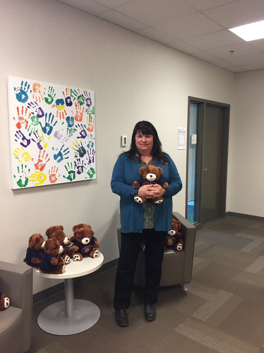 K_SchreinerMLA's tweet photo. Touring the @skcac in Calgary and proud that these services are available and supported here by #CABCAC https://t.co/4ENVUVCkip