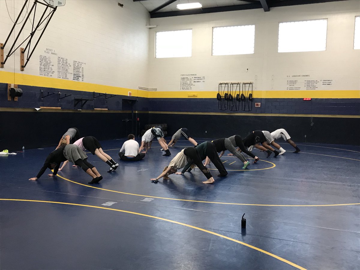 PennManorPE's tweet photo. Ms. Bookman uses her talents to teach breathing and yoga to penn manor PE classes! https://t.co/E9pFrvPkzl