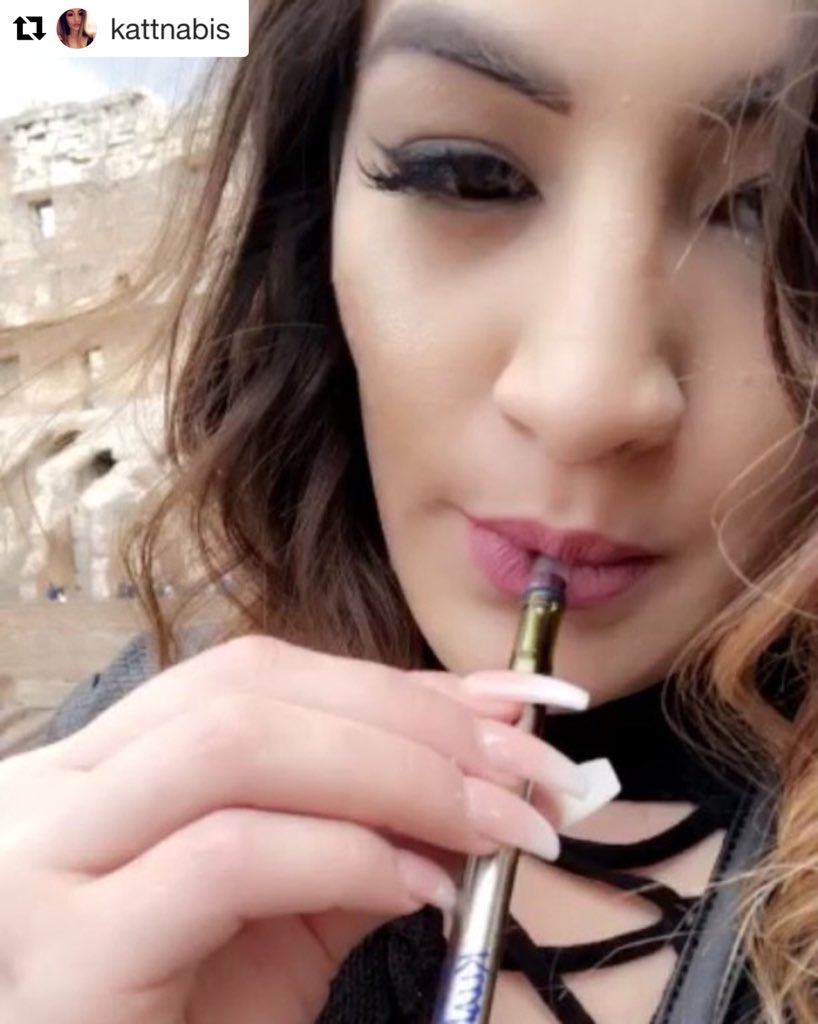 LakVape's tweet photo. @kattnabis out there going in on her @lakvapes disposable, where do you like to medicate with our @lakvapes ?!👏🔥😉😤💨💨💨 @kattnabis Wish I could join you on your beautiful trip, but with the pics you sent me it’s like I’m with you for the journey lol!😎😅💪🏽🤘🏽🤘🏽🤘🏽 https://t.co/Ps74iUBx5e