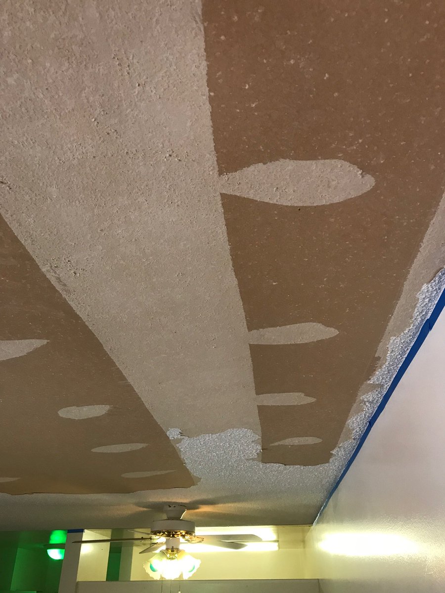 HomeRenoDeals's tweet photo. That’s what happens when you decide to remove the popcorn ceiling yourself. Call us now and we will do it properly, and it will be cheaper for you that way.
#DIY #DIYwentwrong #disaster #ceiling #damagedceiling #repairs #askus #advise #advice #hireapro #badDIY https://t.co/OyeAx7L6cc