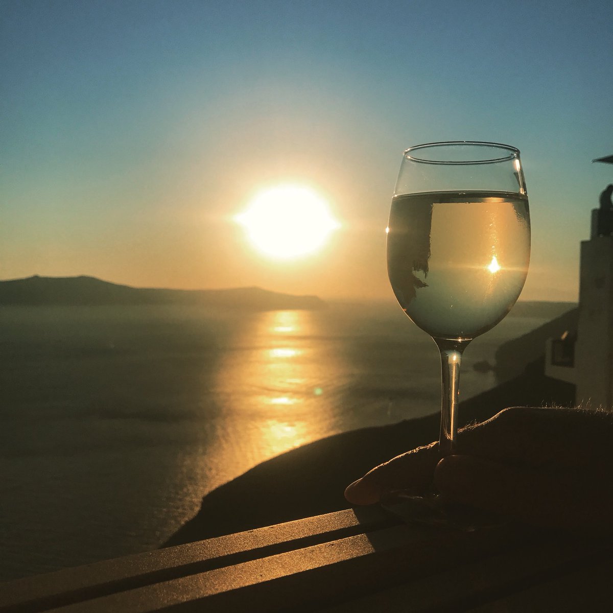 triakosia's tweet photo. Beautiful day today pop in @triakosia and get taken back to Santorini, great with some Greek mezze bookings call 9482 4931 π¬π·π¬π·π·π·π·πππ#wineanddine #dinnerwithfriends #meatlovers #mezzebar #mezze #meze #mezzelover #greekfood #greekeats #greekfeast #saturdaynightdrinks https://t.co/saahMvIzeX