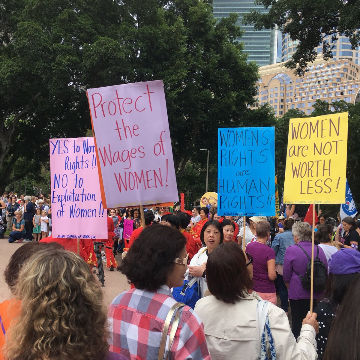 Tonnes of people turning up for the rally #IWDSYD18 #leavenowomanbehind
