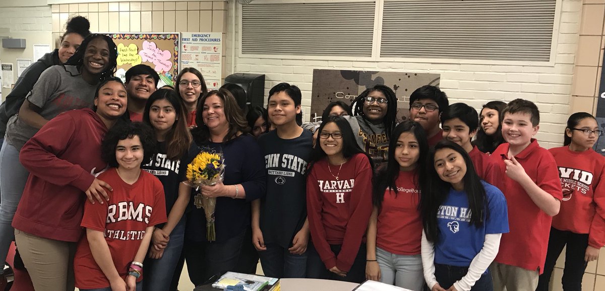 rbmsROCKETS's tweet photo. Our Teacher Who Rocks, Mrs. Mary Wyman🌟 #RBMSsuperstar #weloveyou #rolemodel #RBforever #dedicatedprofessional @rbpsEAGLES @RedBankSup @RBMSAVID @pierson @Sherwoodastacy #WYMANisBIA #RBBisBIA https://t.co/bnMZxTOCP2