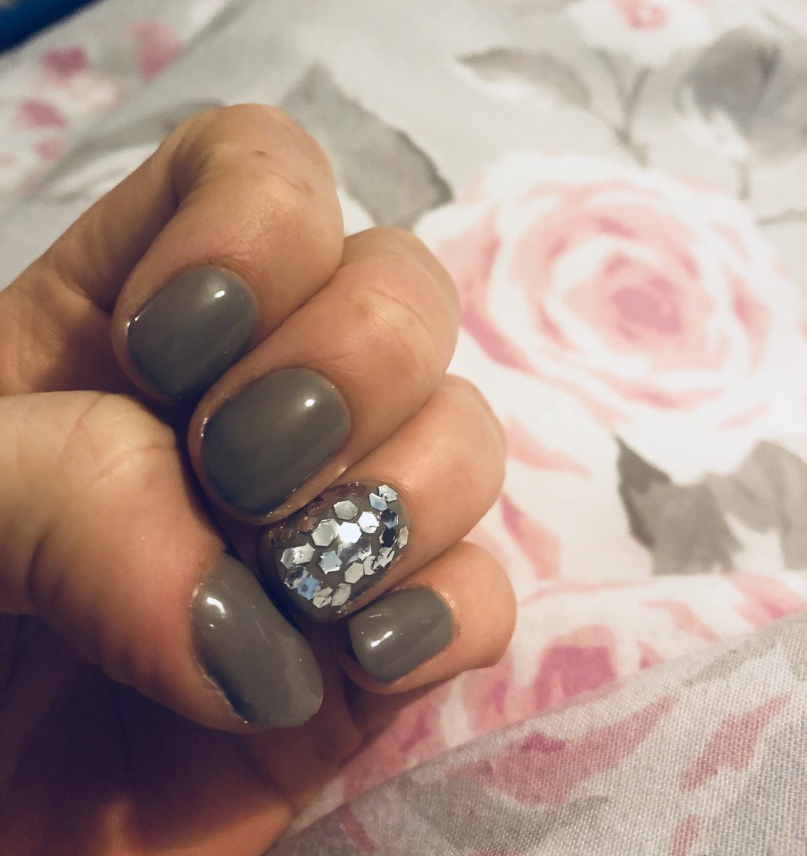 Just redone my nails. Took me an hour and a half ... don’t think I like the glitter now 😑