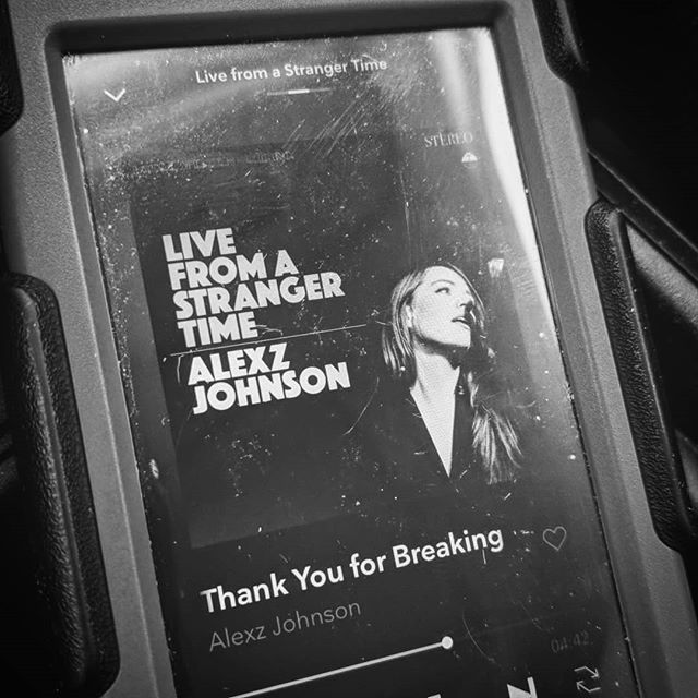 douglas0711's tweet photo. Wow. Just wow. Those runs... #ThankYouForBreakingMyHeart @AlexzJohnson #AStrangerTime If you love good, soulful music from one of the best vocalists I've ever heard... Go hit play on this album, but specifically this song. ๐ https://t.co/bHXPz48aSx https://t.co/NoK65IzKUn