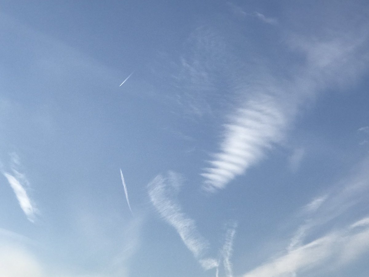 INChemtrails's tweet photo. #GrantCo 5:49PM #IridescentClouds and #NEXRAD #action this evening. Heavy spraying continues into the early evening. #Health #Warning. #INWX #INChemtrails #GeoEngineering #OpChemtrails @OpChemtrails #CloudBrightening #SRM #EnMod #weatheraware #GrantCounty #WEDONOTCONSENT 🇺🇸✊🏻 https://t.co/iYVJbdvg34