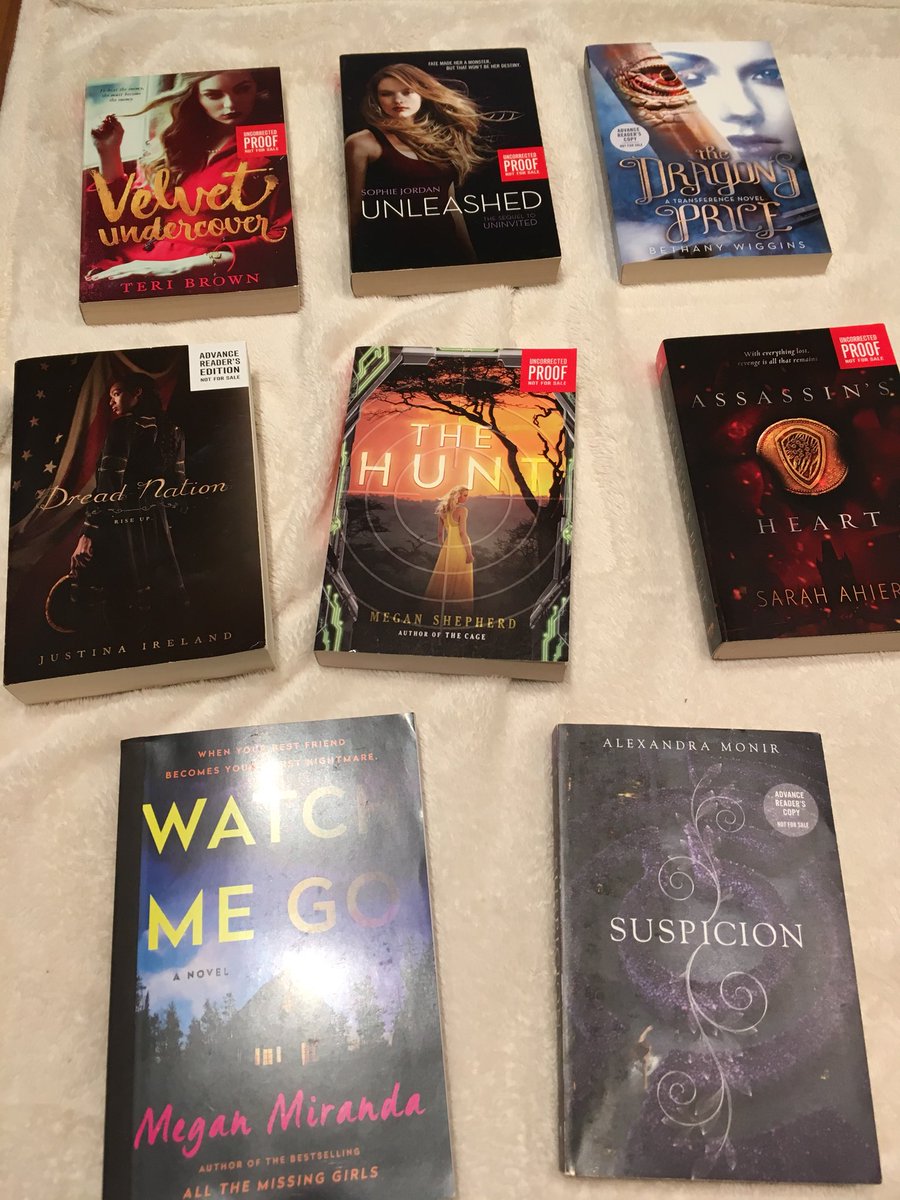 MPTsCityofBooks's tweet photo. Started re-organizing my books. Some ARCs and proofs need to go. Anyone up for a trade? https://t.co/qSns2K8DlG
