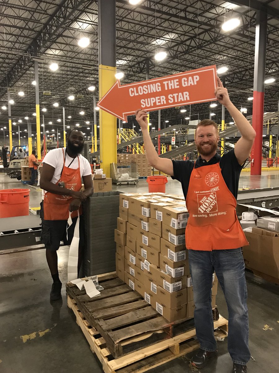Celebrating some hard working associates today! Both top inductors......one in RTI and the other in fluid. Great job guys, keep up the hard work! #TopInductors @JohnWil5085 <a href="/rdc5085/">LakeParkRDC5085</a> @CourteneyT_THD