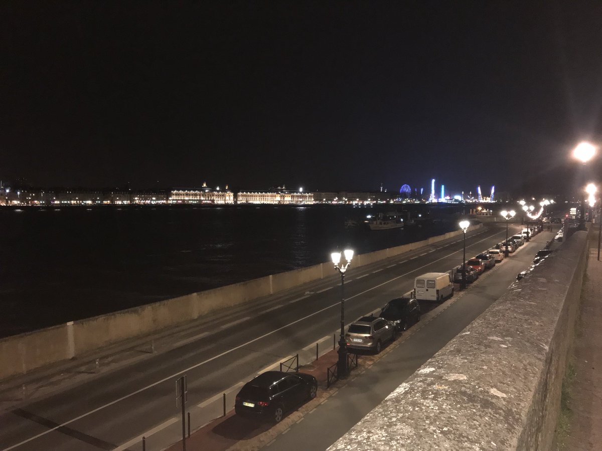 JulienDeveloper's tweet image. Bordeaux avec ma Chérie ❤️❤️❤️
5 ans que je ne suis pas aller à Bordeaux après y avoir vécu 12 années 

Ps: l’ipad pro top qualité