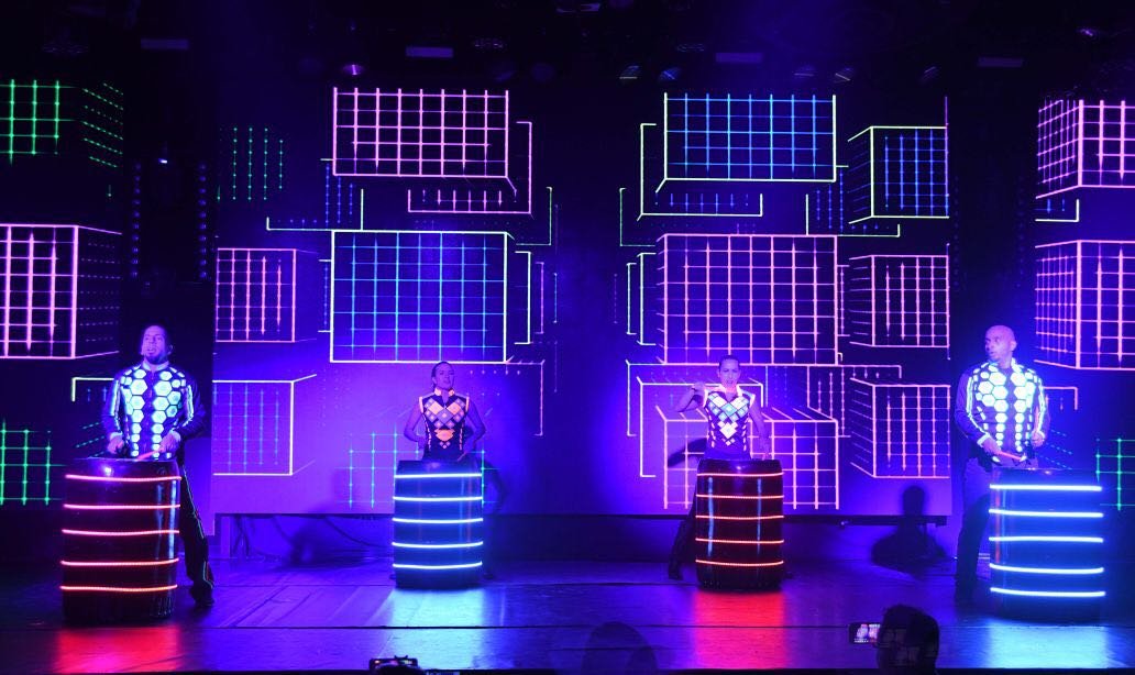 monkeypuzzlemx's tweet photo. Así fue la presentación de #dituroxal. 

¡Creamos grandes eventos! 

https://t.co/bDZGrG9L77

#Monkeyyourbrand #solvethepuzzle #event #produccion #marketing #brands https://t.co/qUVnZmoZy4