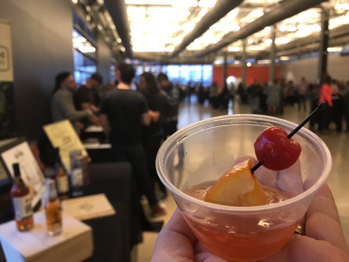 WollersheimDist's tweet photo. Feeling Old Fashioned, #Wisconsin style. 
#oldfashionedfest #brandy #wisconsinbrandy @shepherdexpress https://t.co/jfZhr4DjU2