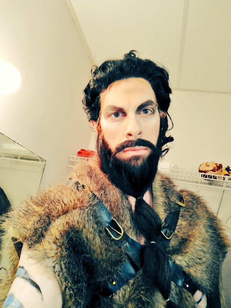 TylerPutnamBass's tweet photo. Sparafucil, Game of Thrones style! #gulfshoreopera #rigoletto https://t.co/Pmf1vzHtY4