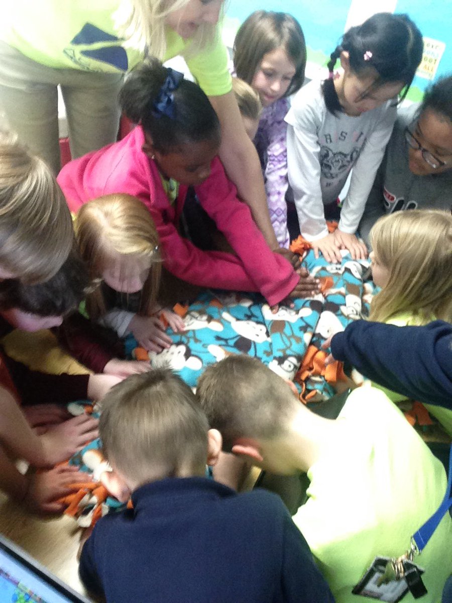 CathieDorsch's tweet photo. I love our Academy kids’ ❤️ for the world... they love to sew, ship, give, and pray!  Friday #ClassinAction https://t.co/nMagGjdKnQ