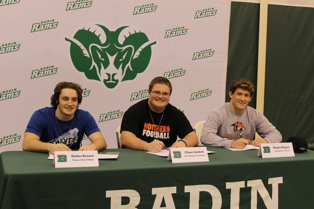 Prep football: Three Badin Rams make collegiate commitments official journal-news.com/sports/prep-fo… <a href="/BadinHS/">Badin High School</a> <a href="/RAMSSPORTS/">Stephen T. Badin High School Athletics</a> <a href="/BHSfootball4/">@BHSfootball</a> <a href="/bdpendergest/">Brian Pendergest</a> <a href="/geoff_melzer/">Geoff Melzer</a> <a href="/gclcoedsports/">GCL Co-Ed League</a> <a href="/GCL_GGCLSPORTS/">GCL Sports</a> <a href="/journalnews/">journalnews</a> @DaytonSports1 <a href="/daytonsports/">daytonsports</a> <a href="/tsfootball/">TriStateFootball.com</a> <a href="/ButlercoOhio/">Butler County Hub- Butler County, Ohio</a> <a href="/OHSAASports/">OHSAA Sports</a> #cincyfb