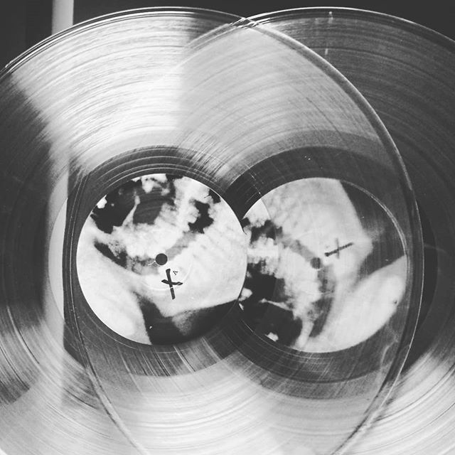 cascadepressing's tweet photo. Awesome clear vinyl for Portlands own Last Artful Dodgr & Eyrst Records!
#cascaderecordpressing #vinylforever #eyrst #lastartfuldodgr #hiphop #pdxmusic #pdx #vinyl #coloredvinyl #record https://t.co/4nfN5B3QUn https://t.co/Nc6wW7drf8