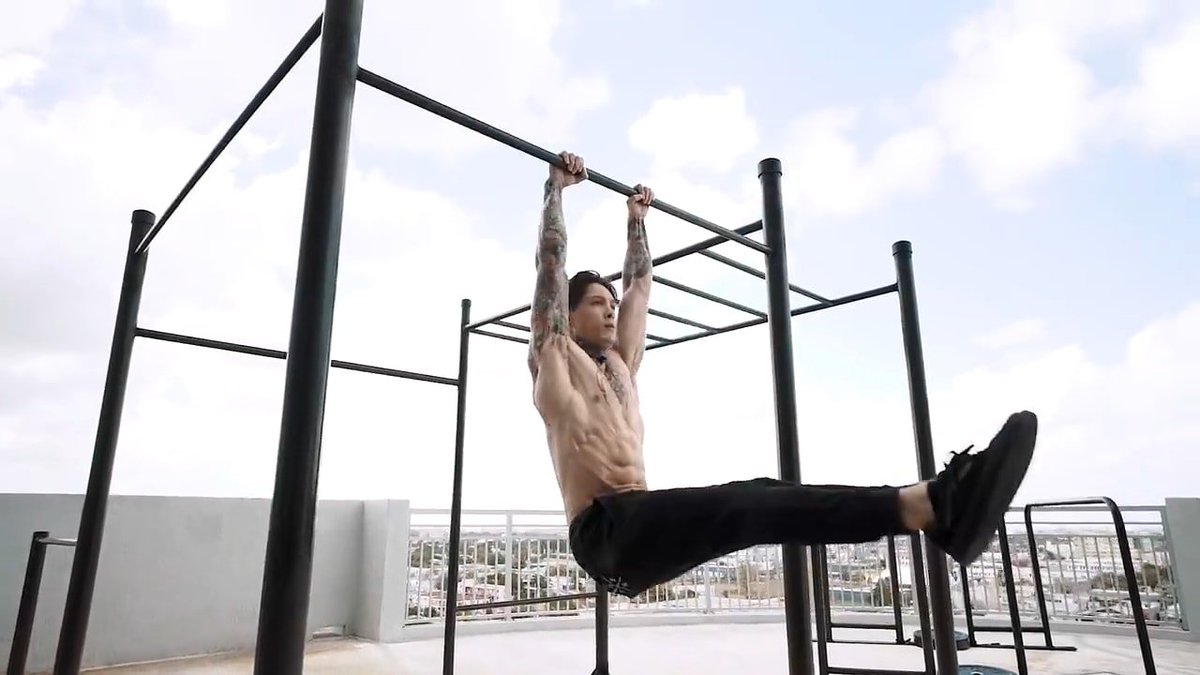 breakcenter_'s tweet photo. #ChrisHeria #GymFitINFO #OFFICIALTHENX #PULLUP #PULLUPVARIATIONS #WorkoutTutorial #Tutorials #Workout
25 DIFFERENT PULL UP VARIATIONS | 2018 - https://t.co/KtxUyldnJt https://t.co/8tCftFtCmi