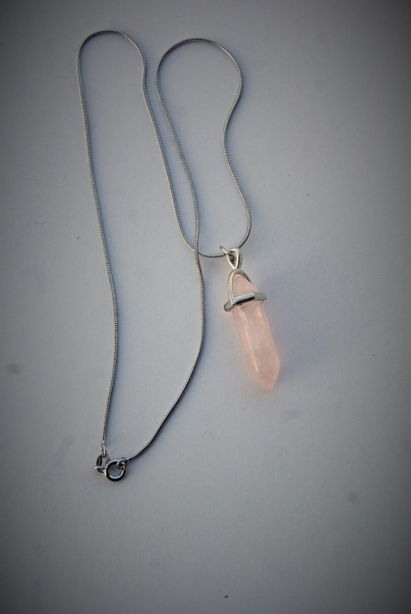 fabsfaeries's tweet photo. I have rose quartz points.. So getting ready for the show season!
@fabsfaeries  https://t.co/VCx9yIK4jz #RoseQuartz https://t.co/Qhwkwc1NGL
