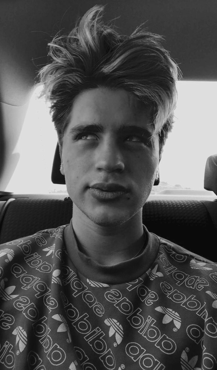 itsjustinxz's tweet photo. https://t.co/qL5F8HdNki