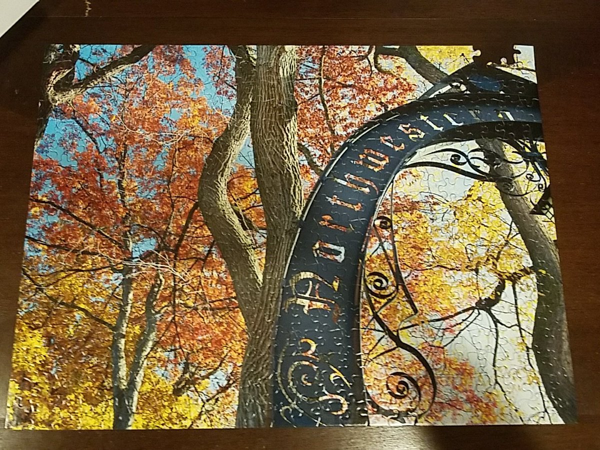 drubix_cube's tweet photo. @NorthwesternU love the puzzle! Only two slight problems on the top right edge... #purplepuzzlenight #unfinishedpuzzle :( https://t.co/PLQlg9UhMG