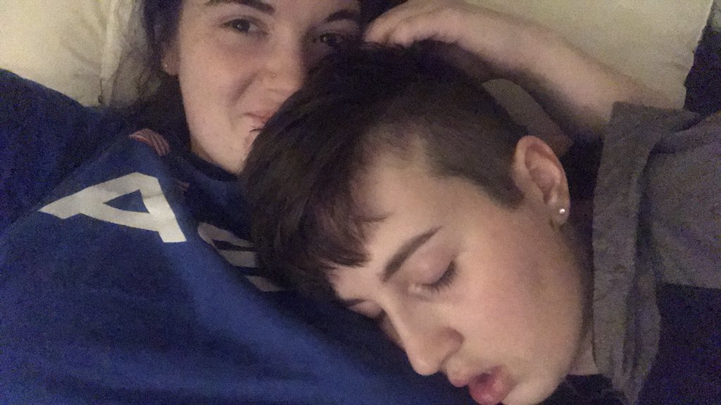ohnoitsdanica's tweet photo. 😩🤤i meaaann, i don’t usually toot my own horn but holy god damn we are #CoupleGoals #LGBTladies 🏳️‍🌈 https://t.co/NJRruKQnnZ