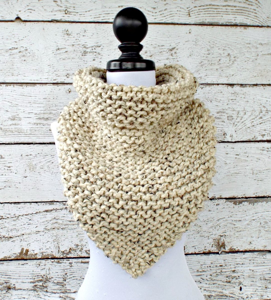 pixiebellshop's tweet photo. Chunky Knit Cowl Chunky Knit Scarf - Oversized Bandana Cowl Oatmeal Cowl - Oatmeal Scarf Winter Accessories - 34 Color Choices https://t.co/xSJMp62Kfn #Etsy #pixiebell #CowlScarf https://t.co/MlGrA2oLK4