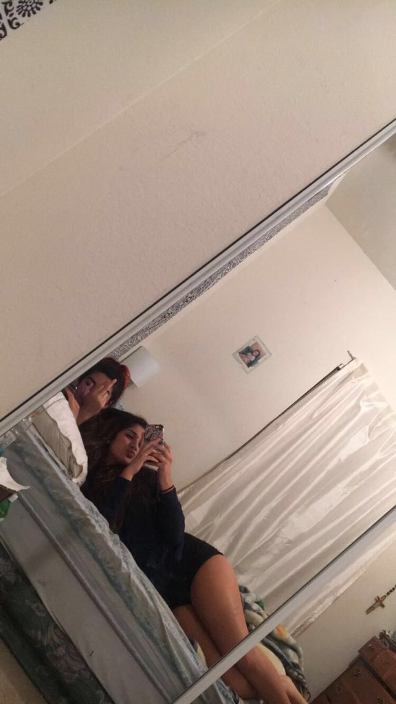 evelinnieto_'s tweet photo. I wanna wish the happiest of birthdays to my day 1. Although we may not talk every day, u know I always got u and I know u got me. I could say so much more but u already know how we do. I love u tons and I hope you enjoy ur day baddie #finallylegal #turnupppppp ๐๐๐คช https://t.co/T3sX3F8SwF