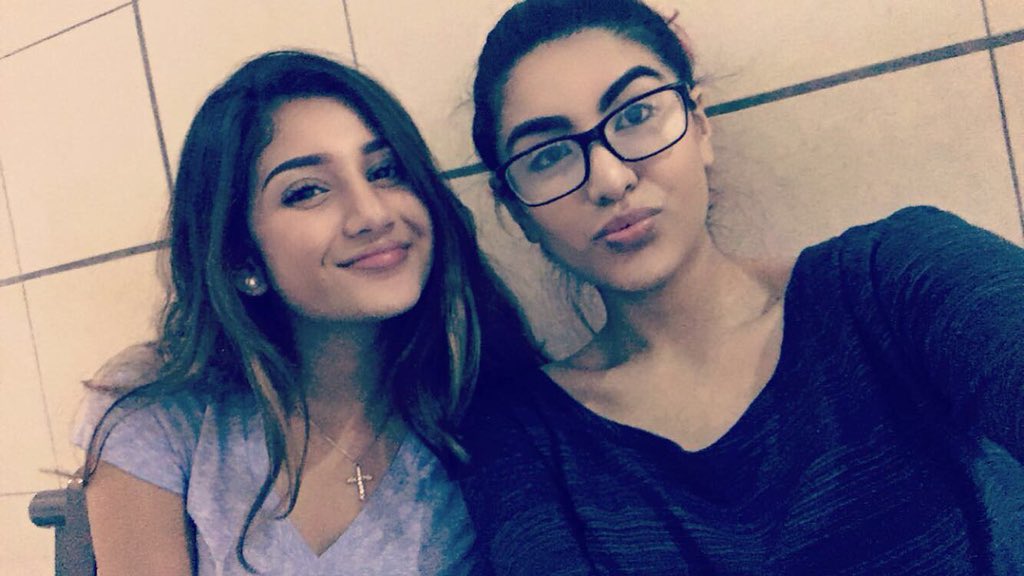 evelinnieto_'s tweet photo. I wanna wish the happiest of birthdays to my day 1. Although we may not talk every day, u know I always got u and I know u got me. I could say so much more but u already know how we do. I love u tons and I hope you enjoy ur day baddie #finallylegal #turnupppppp ๐๐๐คช https://t.co/T3sX3F8SwF