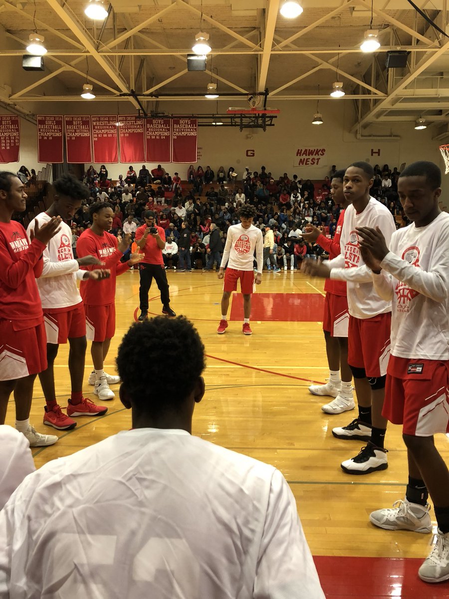 YesyMSanchez's tweet photo. Full house for our @NCCHS_WARHAWKS sectional championship game! #d187together #d187pride @nccusd https://t.co/R8YQ6smuGq