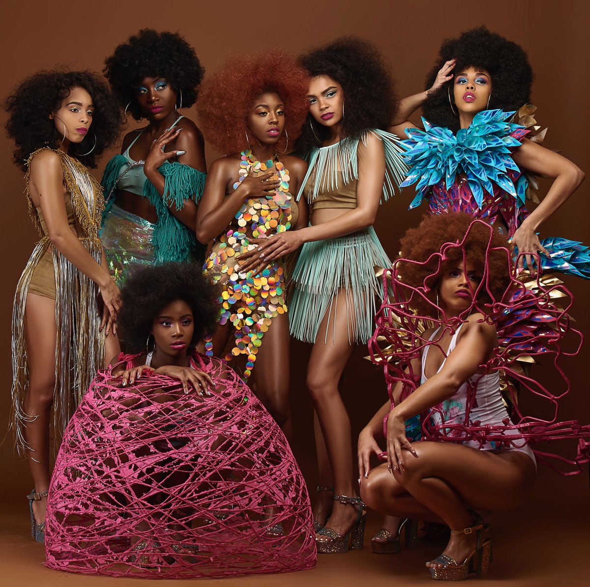 Mo__Gio's tweet photo. “Funk's a state of mind. It's the sound of rebellion. A celebration of being black. What's interesting about funk is that it was ours. It actually brought us together. You know what funk music is? It's unapologetic blackness. “ #WearableArtShow2018 https://t.co/gSoYRi3BzT