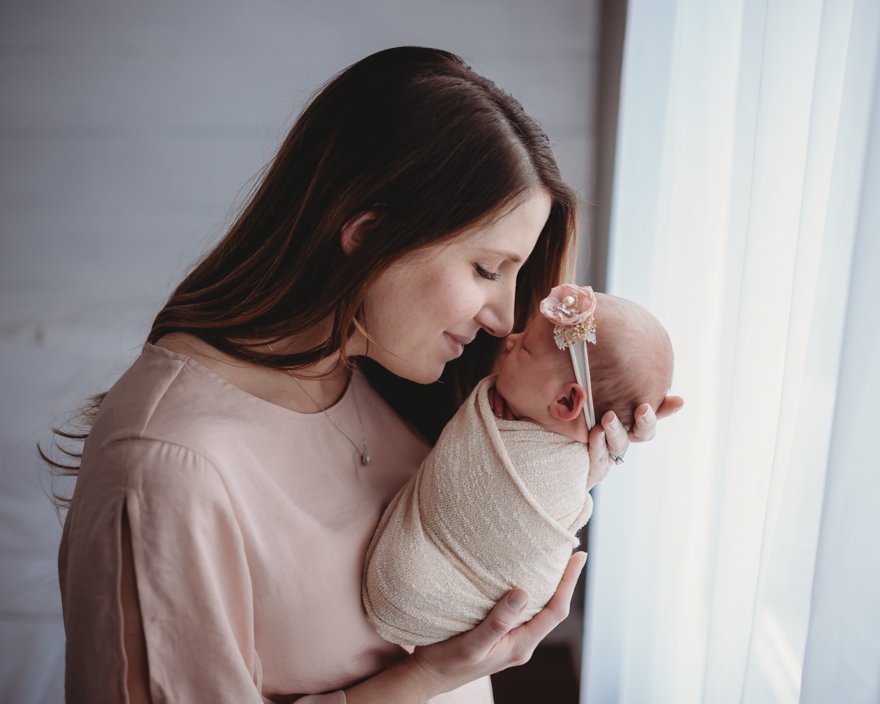 JessKnowsChic's tweet photo. Two Months as a #momoftwo #momlife #postpartum https://t.co/dfHo286I7P https://t.co/VJjNrqqmmA
