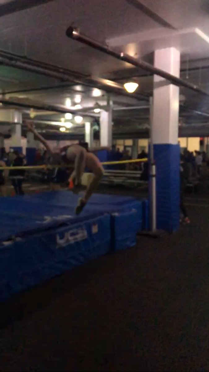 oslage's tweet image. Lyric Stay clears 4'10 and takes her final jump at 5'. 2nd place for team Stay, Bennett, and Londono!!   #MADHOPS