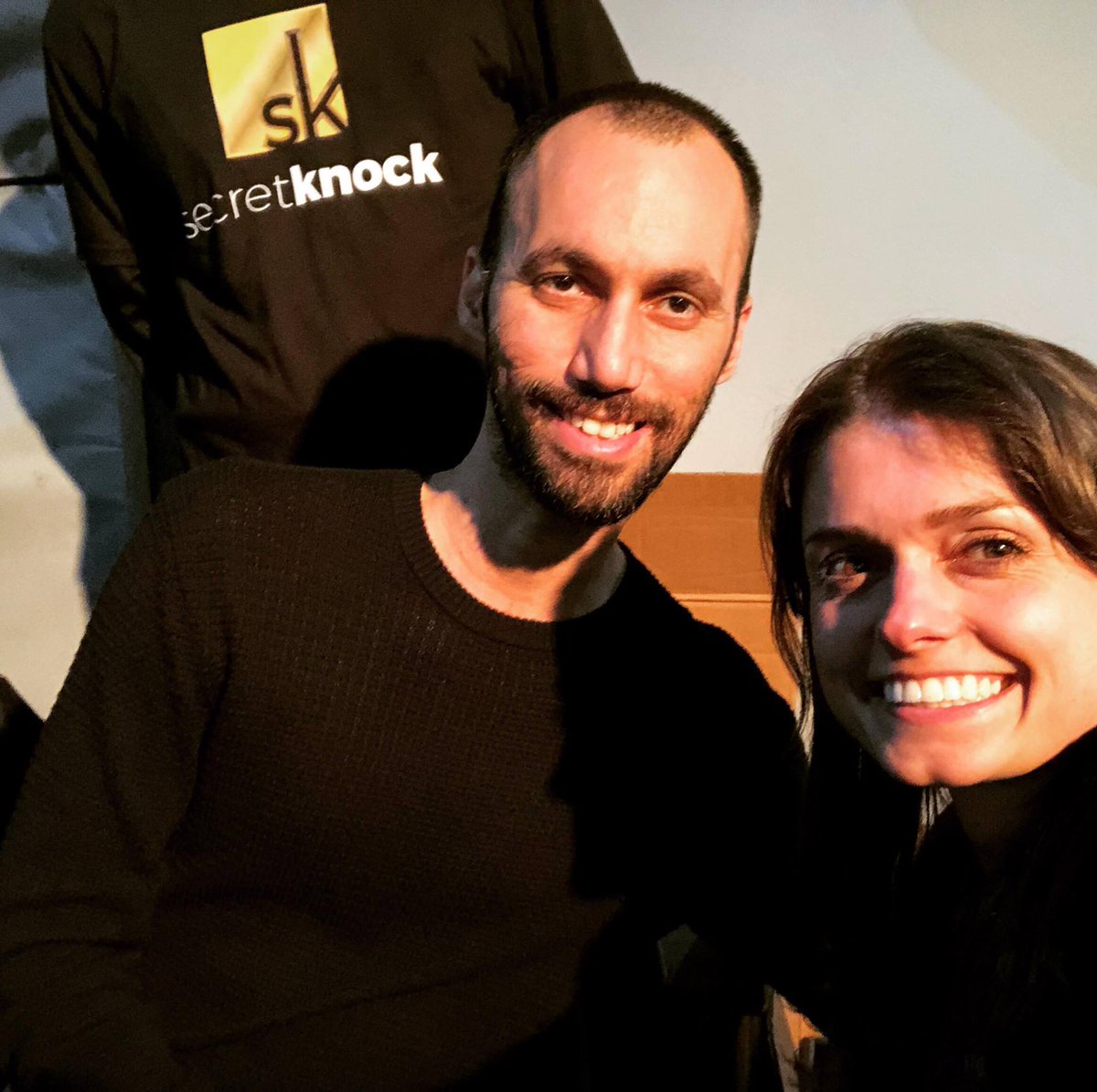 Went to "Secret Knock", an event rated #1 by Forbes for entrepreneurs &amp; met @DanFleyshman 

A serial entrepreneur, crypto investor AND creator of Elevator Night in LA - where startups pitch investors their ideas.

He liked PITCH and the passion behind it 🙌

#SecretKnock #Forbes