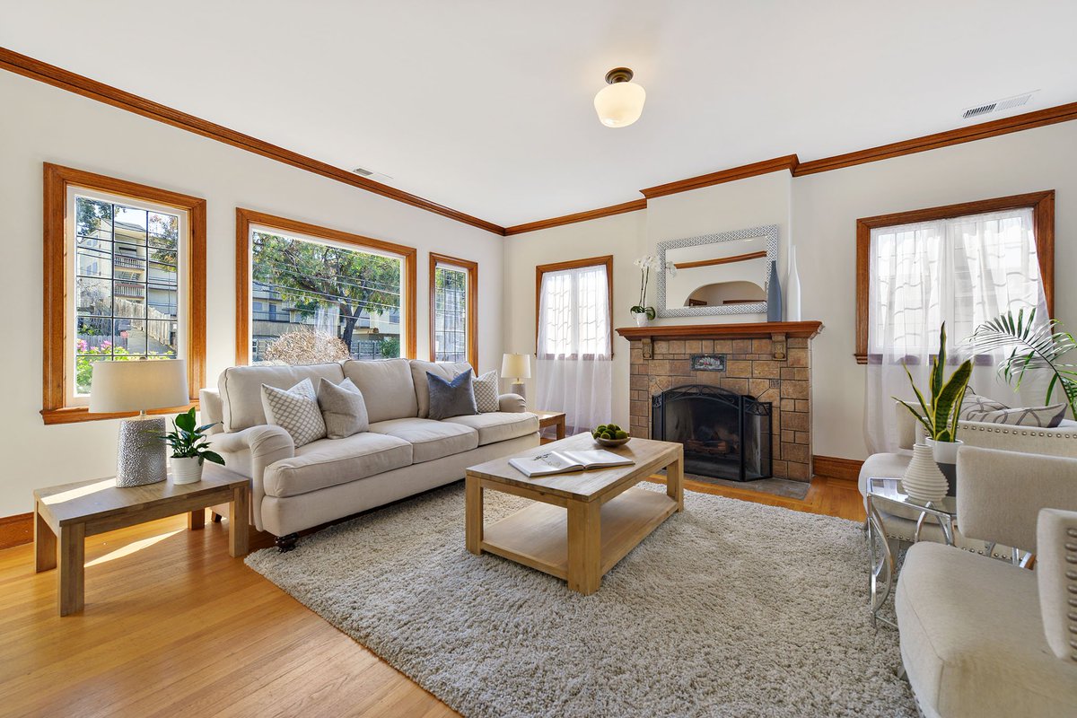 OpenHomesPhoto's tweet photo. Details such as leaded glass windows, beautiful arches and a tiled fireplace are only a few of the features that make this home special. 2601 9th Avenue, #Oakland - Pres By: @CarlaBuffington &amp; Maria Cavallo-Merrion @PacUnion - https://t.co/LeQcCwmj7k #OpenHouse #ForSale #BayArea https://t.co/1X2ALePayI