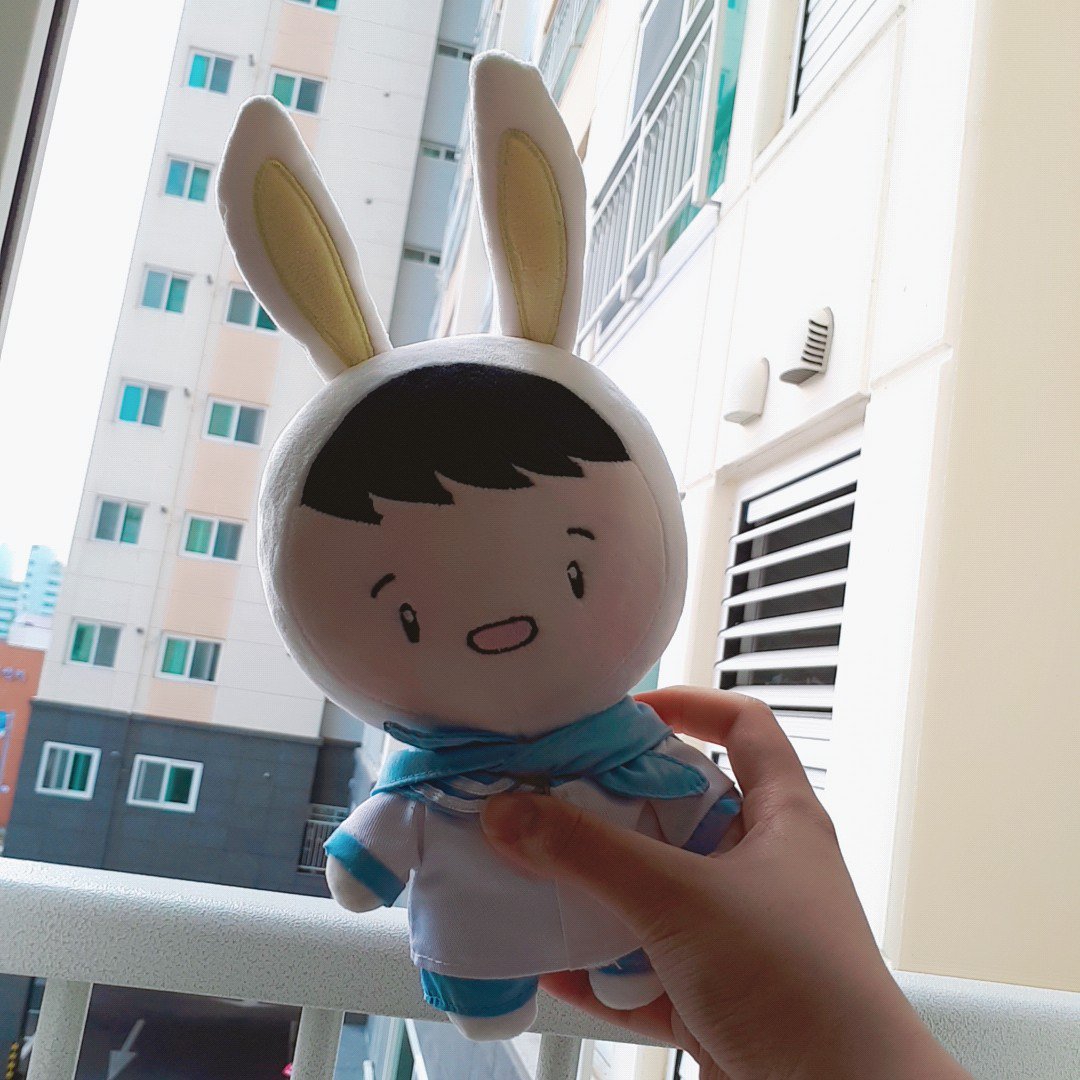 SVT_doll526's tweet photo. 정말.. 오랜만에 왔네요👋💖

#보름찬 https://t.co/mx8JSewJuZ