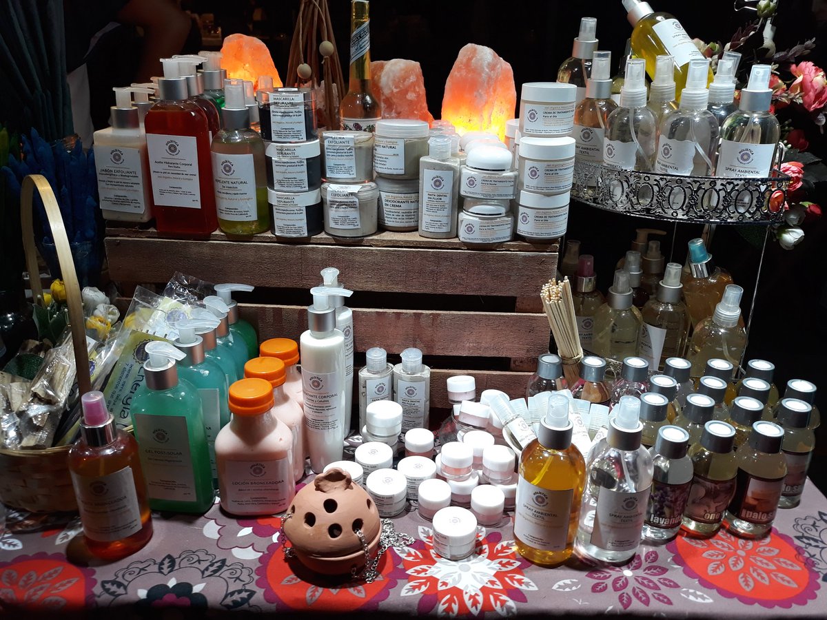 MuniGuaymallen's tweet photo. Aromas inigualables en el stand de  Holística Mendoza.
¡Te esperamos en el Paseo de artesanos del Boulevard Dorrego! https://t.co/yxJcnyVmhZ