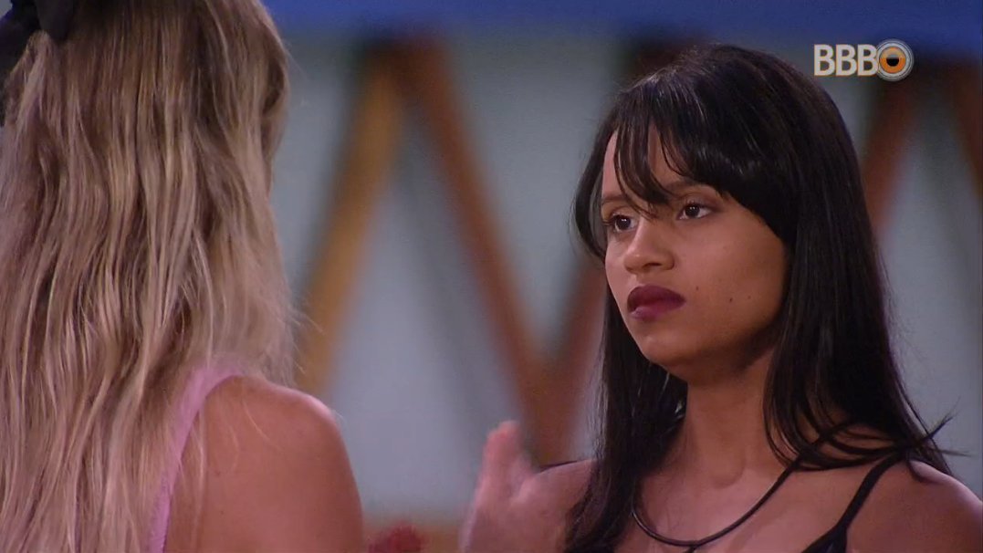 CarolGranUcker's tweet photo. "Já acabou Jéssica?" #BBB18 #GleiciDoRetorno https://t.co/9pz61nEhOH
