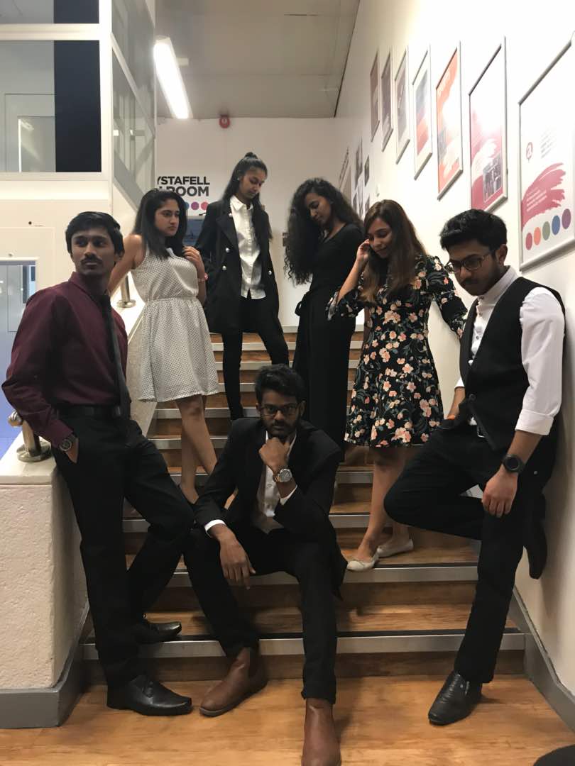 AnaanthaT's tweet photo. "Style is a way to say WHO YOU ARE without having to speak"😎~Rachel Zoe
📸:@spvp19 
#OneWorldWeek2018 #aberuni https://t.co/c3KHY70a34