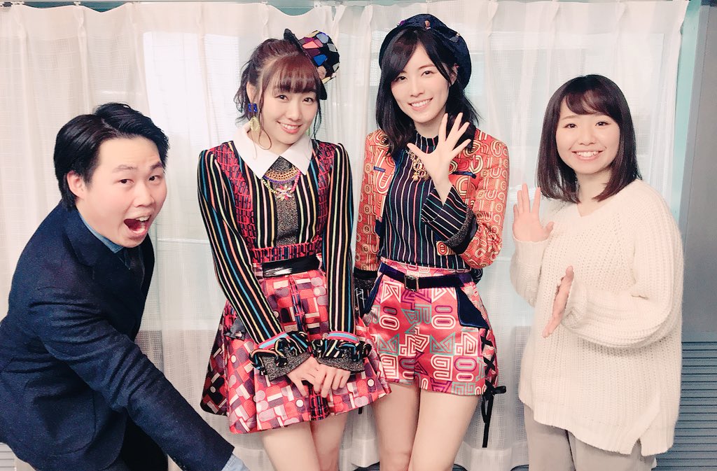 mitsukichi_ppp's tweet photo. 東海ラジオみつ吉です。

松井珠理奈ちゃん！
須田亜香里ちゃん！
東海ラジオ出まくり大作戦！

昨日に続いて
14時〜18時
「井田・なかしの！カウントダウン321!!!」
絶対絶対聴いてくれるでちょ？

#AKB48 #SKE48 #松井珠理奈 #須田亜香里 #東海ラジオ #cd321 #みつ吉 https://t.co/TKFNlD6lKb