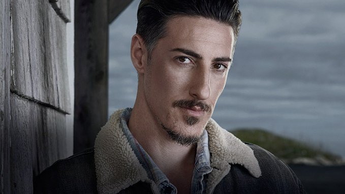 The Finest (aka Holmes Sisters) - #Haven's Eric Balfour, Dorian Missick, Gerard Celasco & Zoe Robins Join ABC Drama Pilot spoiltv.me/2oF6tCN