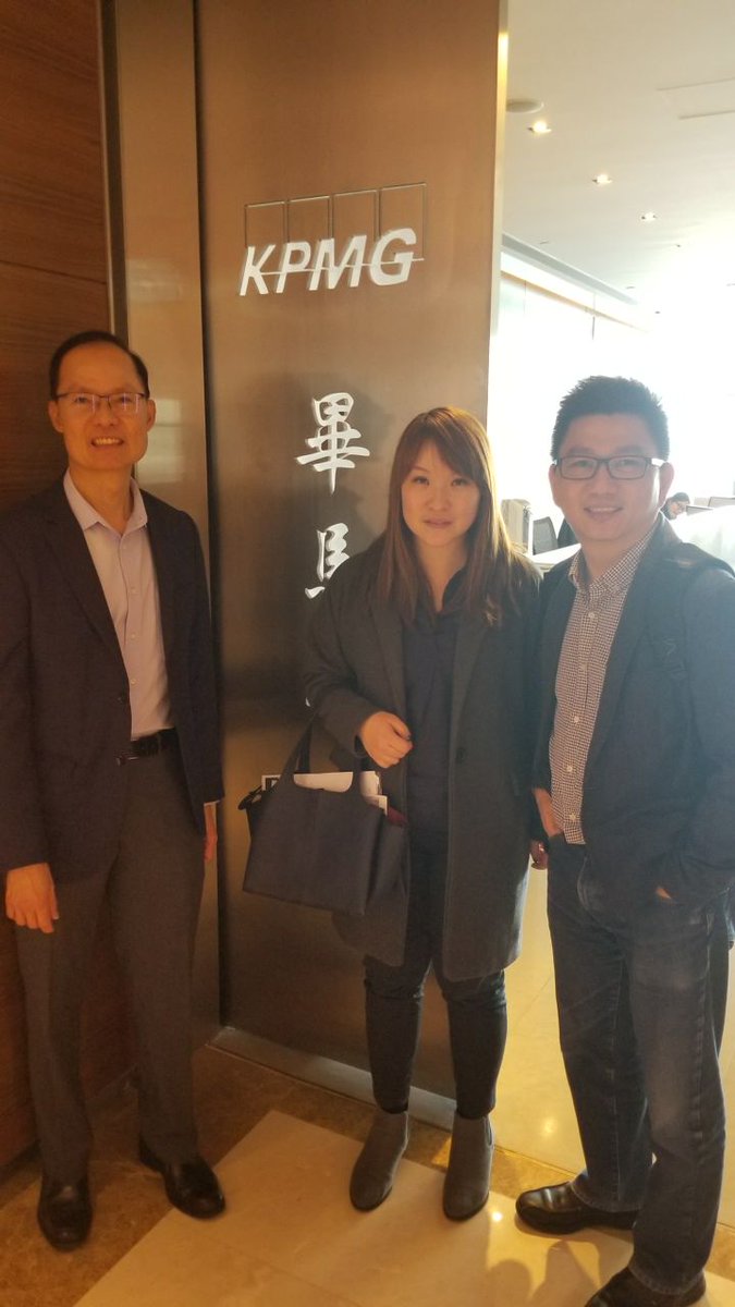 Galaxye_eSol's tweet image. More behind-the-scenes with Galaxy eSolutions CEO Yuen Wong:
&quot;Got invited to present to KPMG team. Honored.&quot;
#refurbished #consumer #electronics #blockchain #marketplace #tokensale #ICO #cryptonews