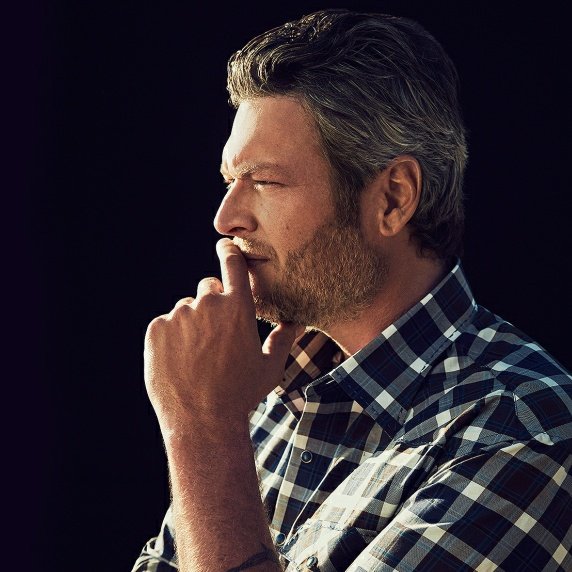 ShiftyJonathan's tweet image. "Look young, look young, look young. Maybe @HeyGetThis won't notice the grey... or maybe he'll at least find it sexy..." #NewProfilePic