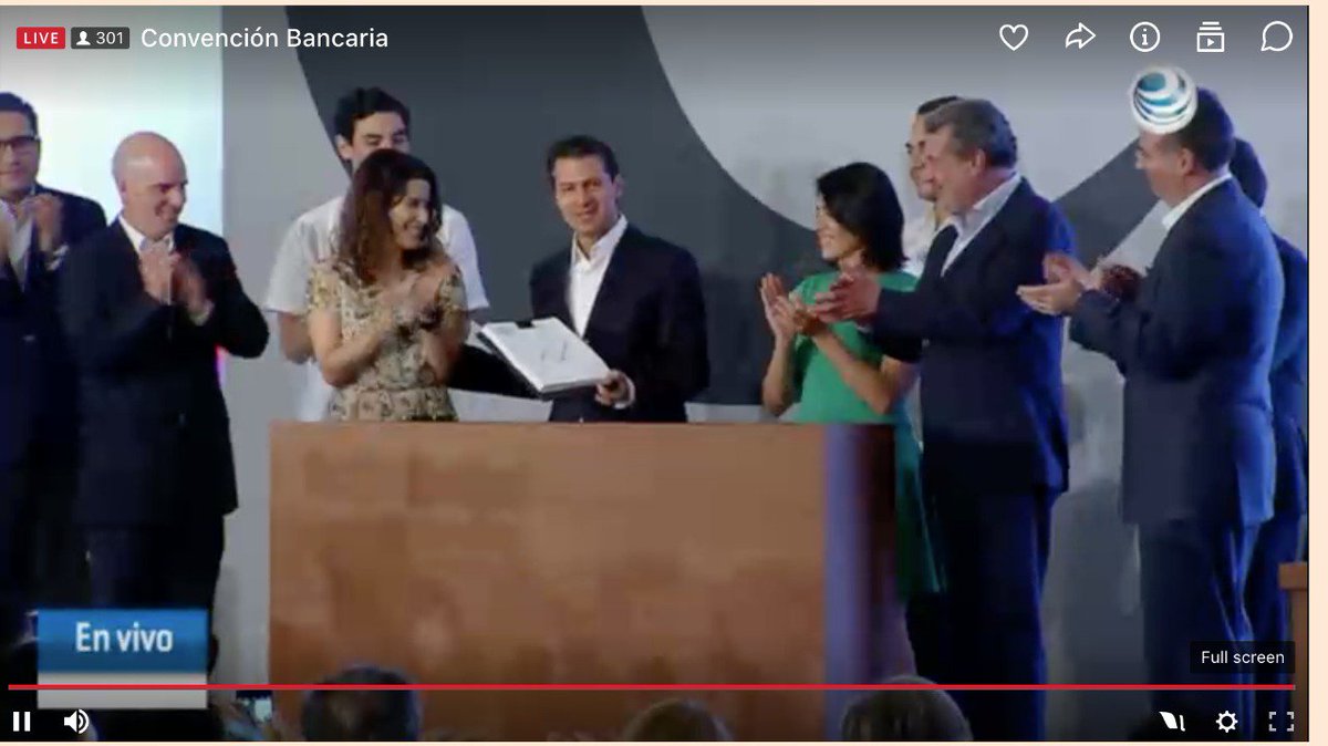 AFICO_MX's tweet photo. La #AFICO estuvo presente en el momento histórico de la promulgación de la #LeyFintech Es un gran paso tener un punto de partida oficial. Es responsabilidad de todos los actores que la industria crezca sanamente. Por lo pronto, ¡Felicidades a todas las #Fintech en #Mexico!! https://t.co/mgRIriYMTx