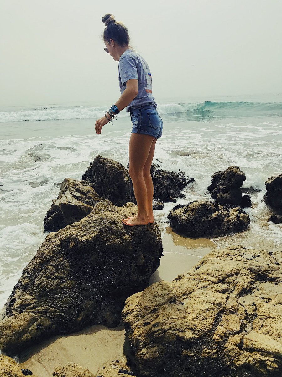 morganrosegger's tweet photo. wishing i could stay in malibu forever 💙 https://t.co/pFokPE4cMi