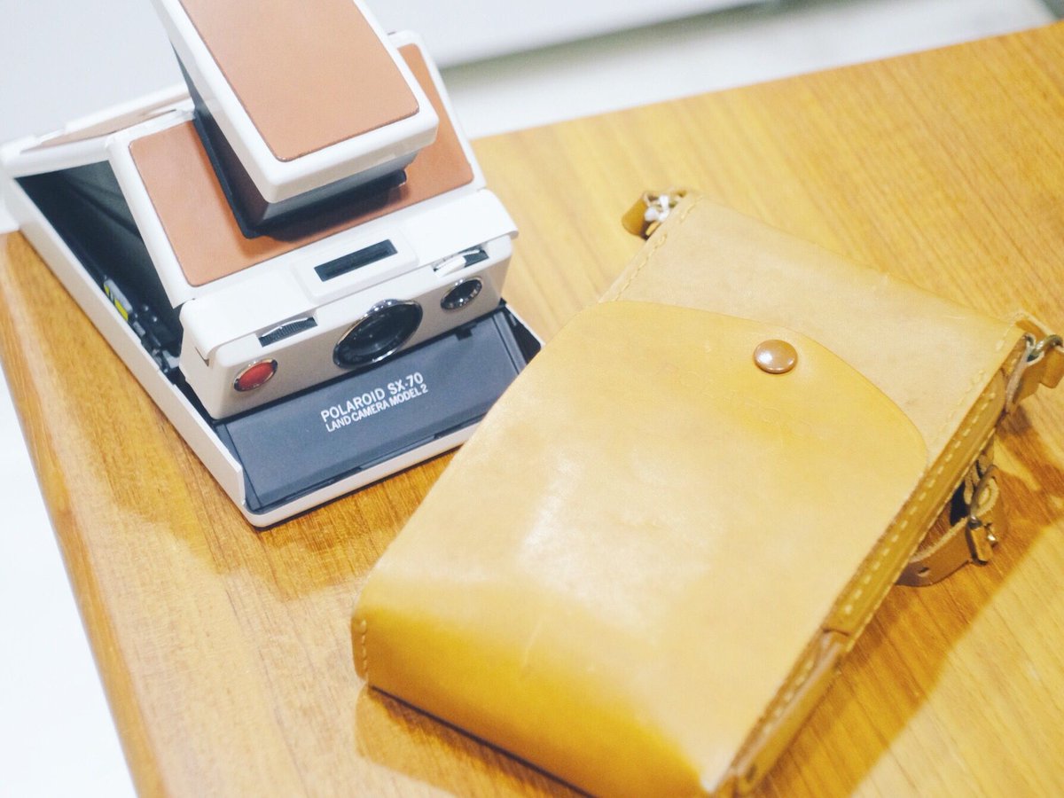 渋谷ロフト店より ＼ 入荷情報 ／ ポラロイドカメラ「SX-70」専用の