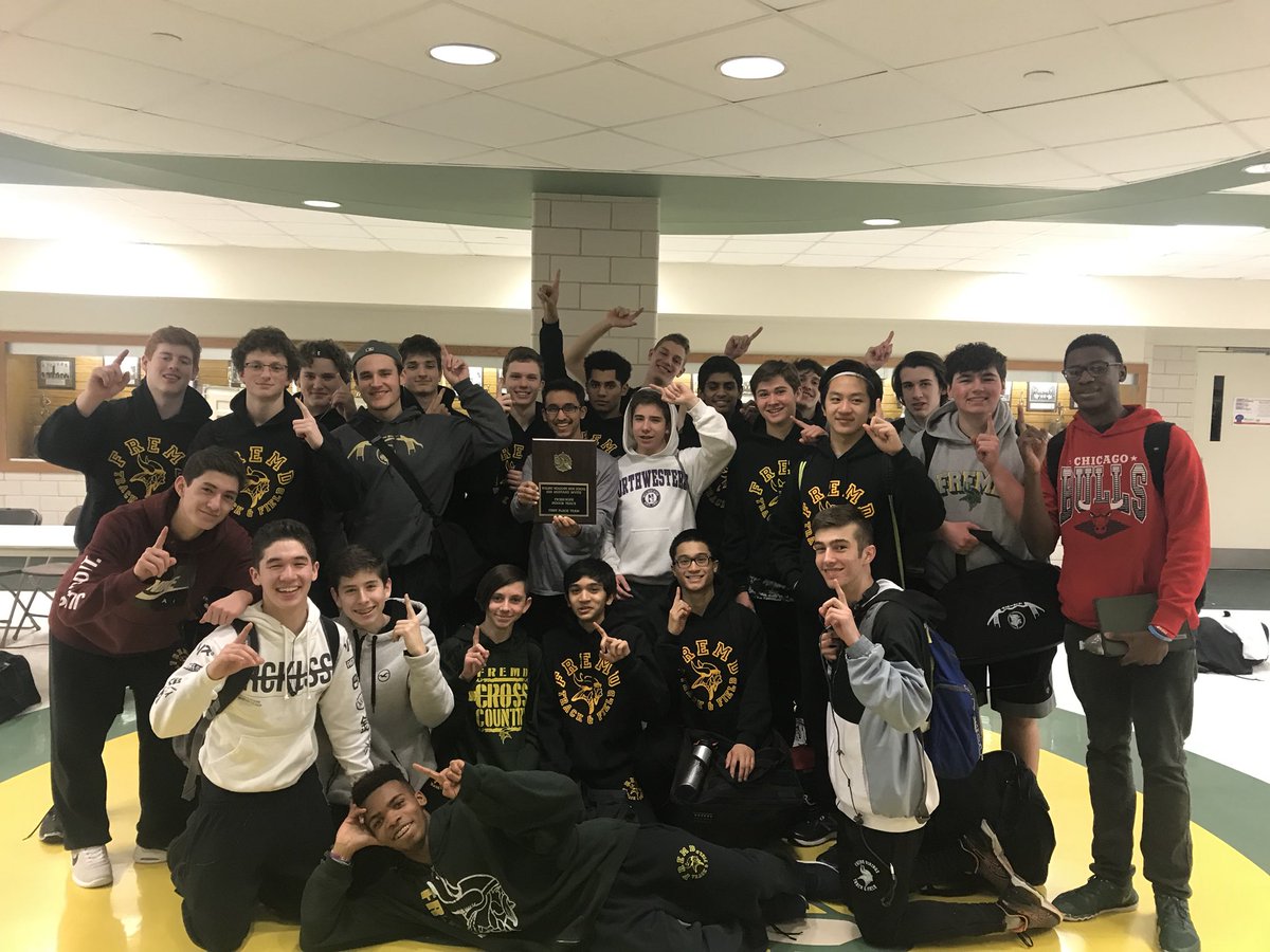 Fremdtrack's tweet photo. Congrats to our fresh/soph boys on finishing 1st place at the rolling meadows invite! Great TEAM performance. Lots of hardware to give away Monday. https://t.co/OH1WyDx1M3
