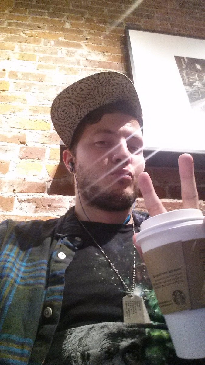 TheEighthHour's tweet photo. Am I doing this right? #selfie #UnflatteringAngle https://t.co/QTS4Hx8sGe