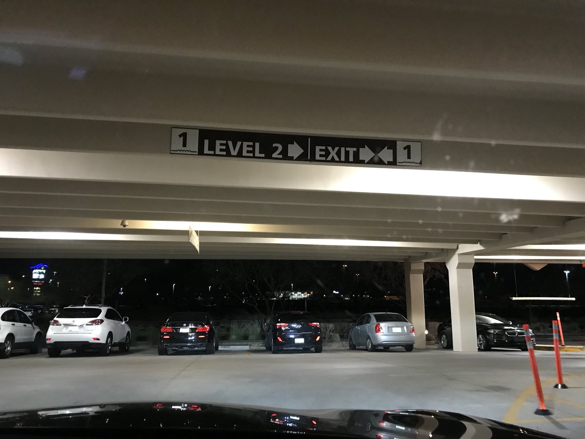 abby2sassy's tweet photo. @billyhollis trying to figure out how to park and exit around @WildHorsePass needs some Billy Hollis design classes! https://t.co/Ye62r16dvY