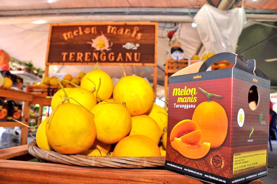 myDOA_HQ's tweet photo. Yakini melon keluaran tempatan.. Buat masa ini melon tempatan masih selamat dimakan..

#OurFoodOurFuture #MY1DOA #PertanianHEBAT #Melon

@shaberyc @IsmailBakar60 @moaMalaysia @JHarizan @rumus1474 @wanzul81 @maaroo83 https://t.co/TBXd6Iq57v